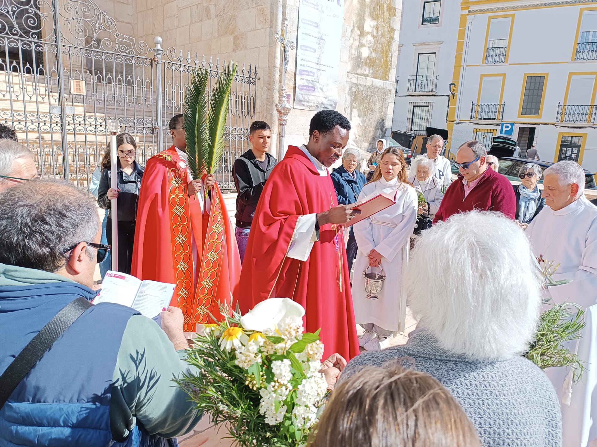 You are currently viewing Celebrações do Domingo de Ramos mobilizam comunidades paroquiais